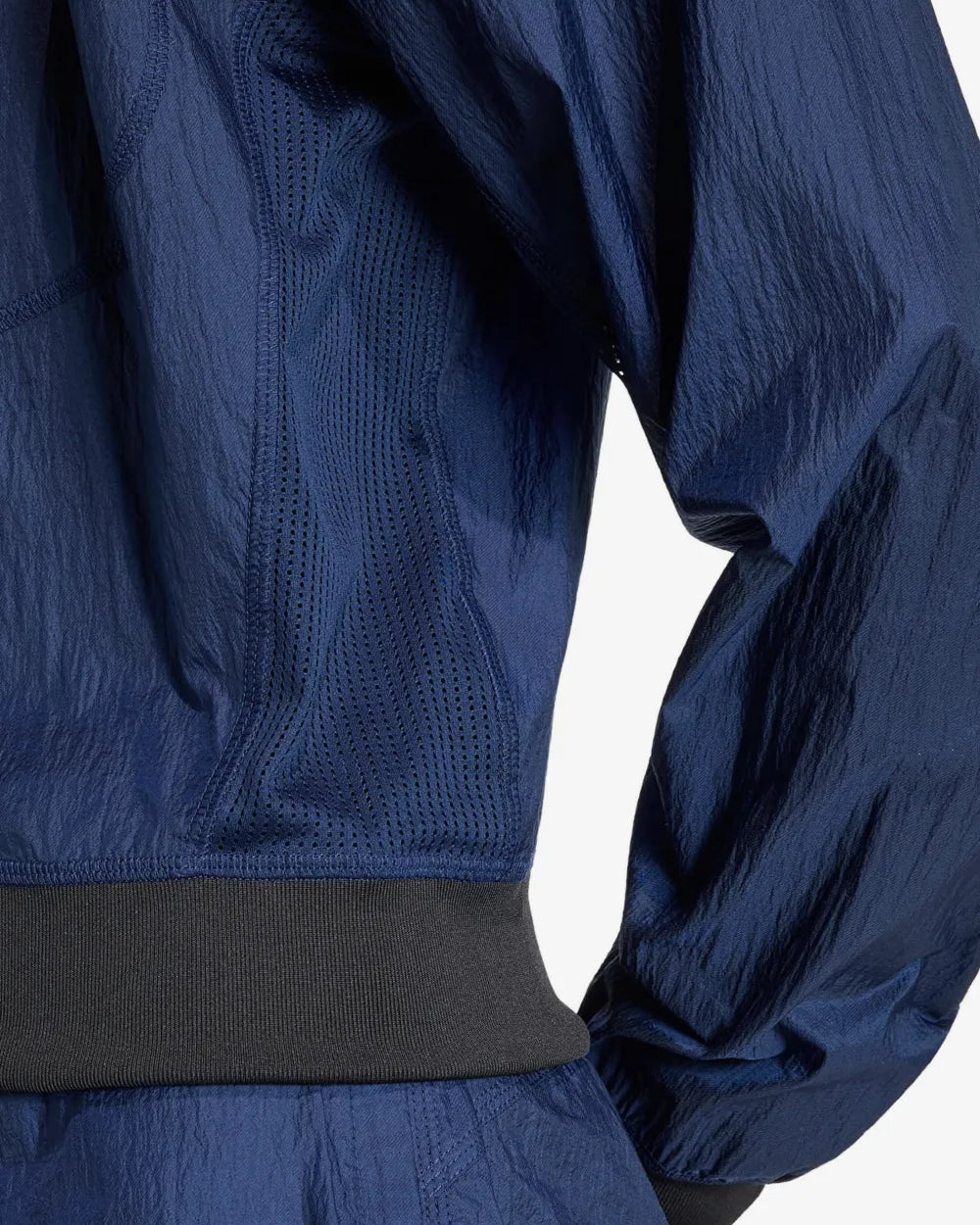 adidas - EQT zipped track top