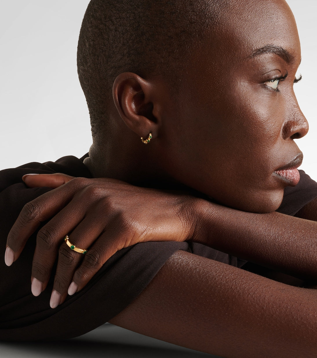 Ileana Makri - Stepping Stone 18kt yellow gold ring with emeralds