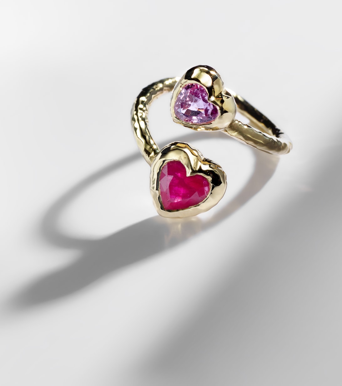 Octavia Elizabeth - Moi and Toi 18kt gold ring with sapphires and rubies