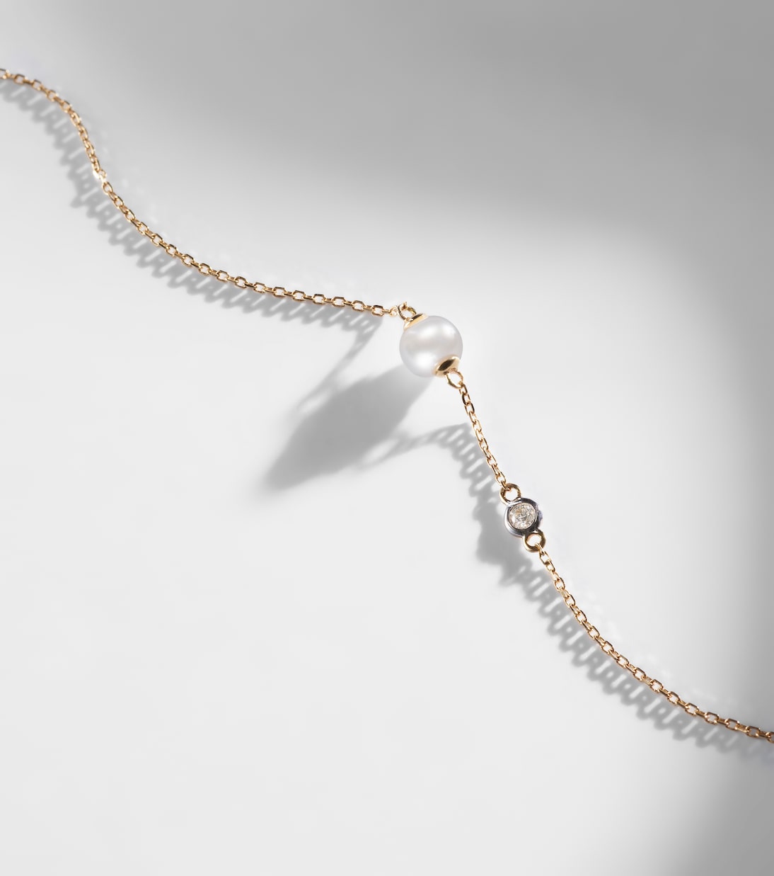 Mateo - 14kt gold chain bracelet with diamonds and pearls