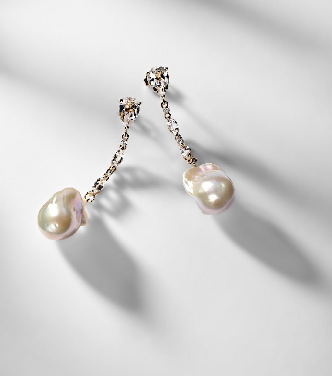 Mateo - 14kt gold earrings with pearls, diamonds, and topaz