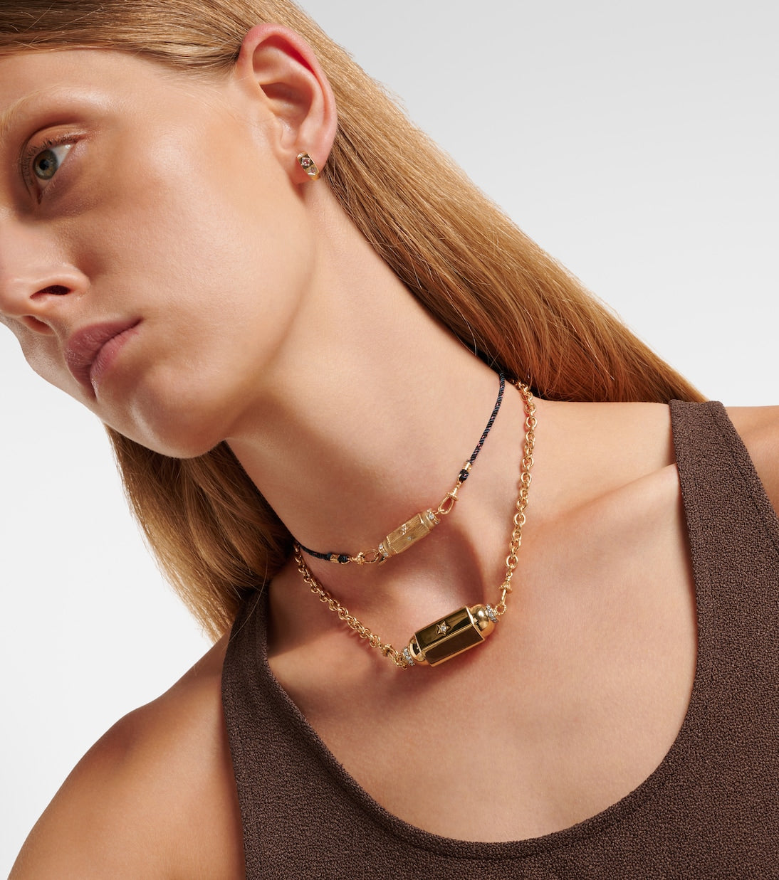 Marie Lichtenberg - Jumbo 18kt gold pendant necklace with diamonds