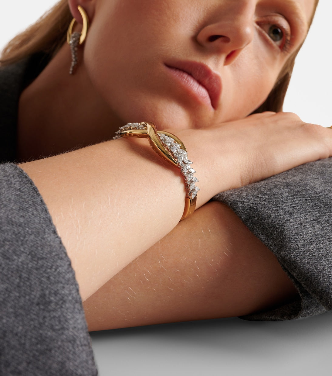 Yeprem - Golden Strada 18kt yellow and white gold bangle with diamonds