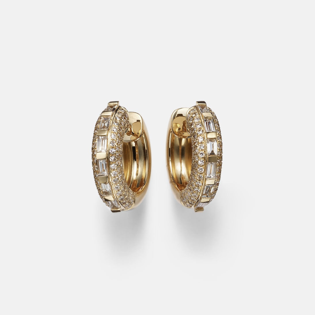 Shay Jewelry - 18kt gold hoop earrings with diamonds