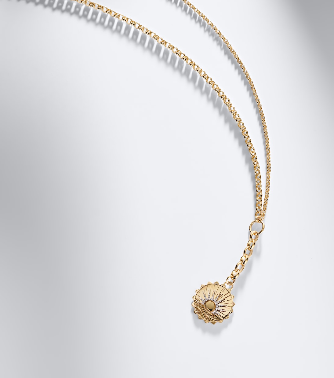 FoundRae - Internal Compass New Beginnings 18kt gold pendant necklace with diamonds