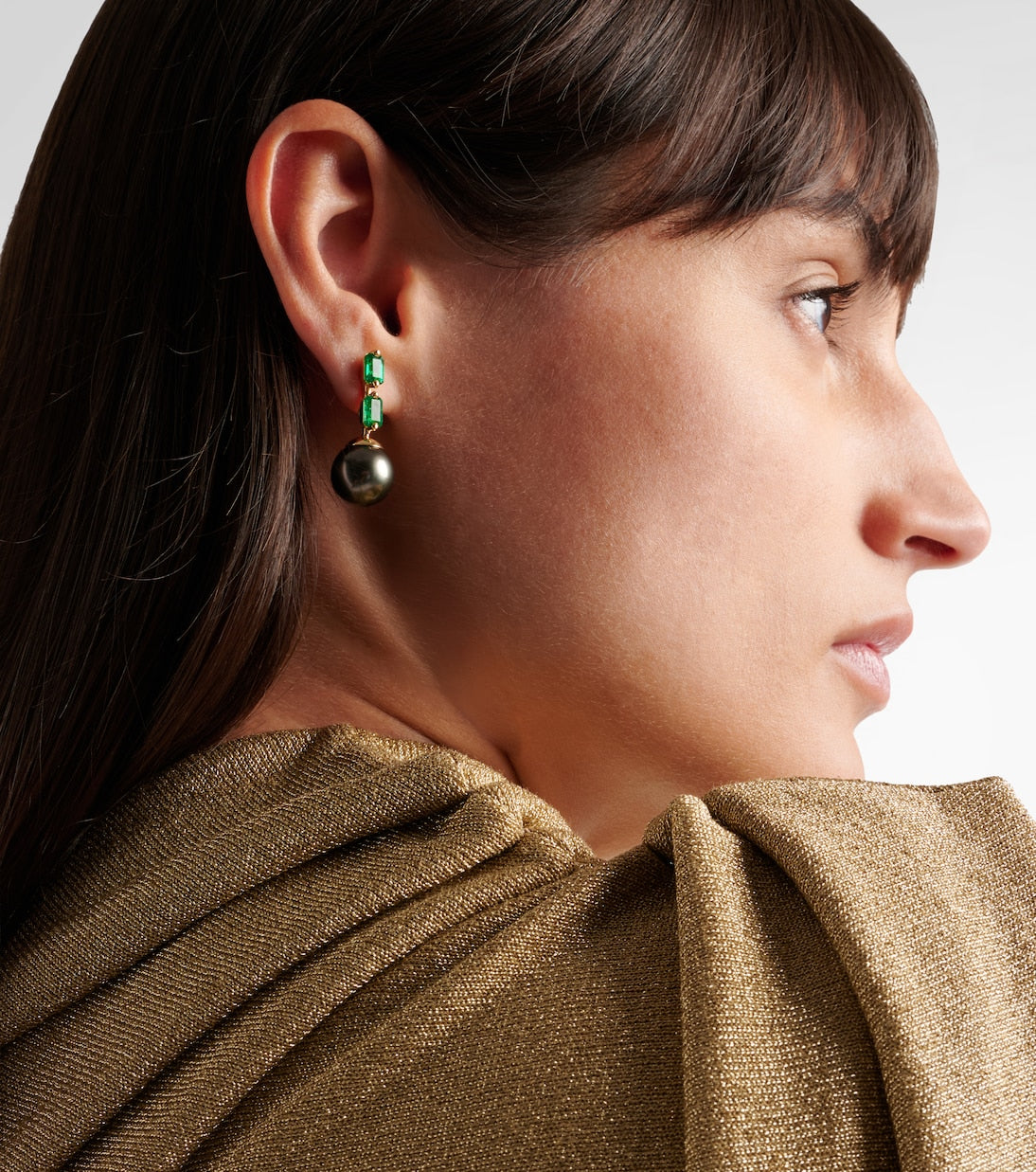 Suzanne Kalan - 18kt gold drop earrings with pearls and emeralds