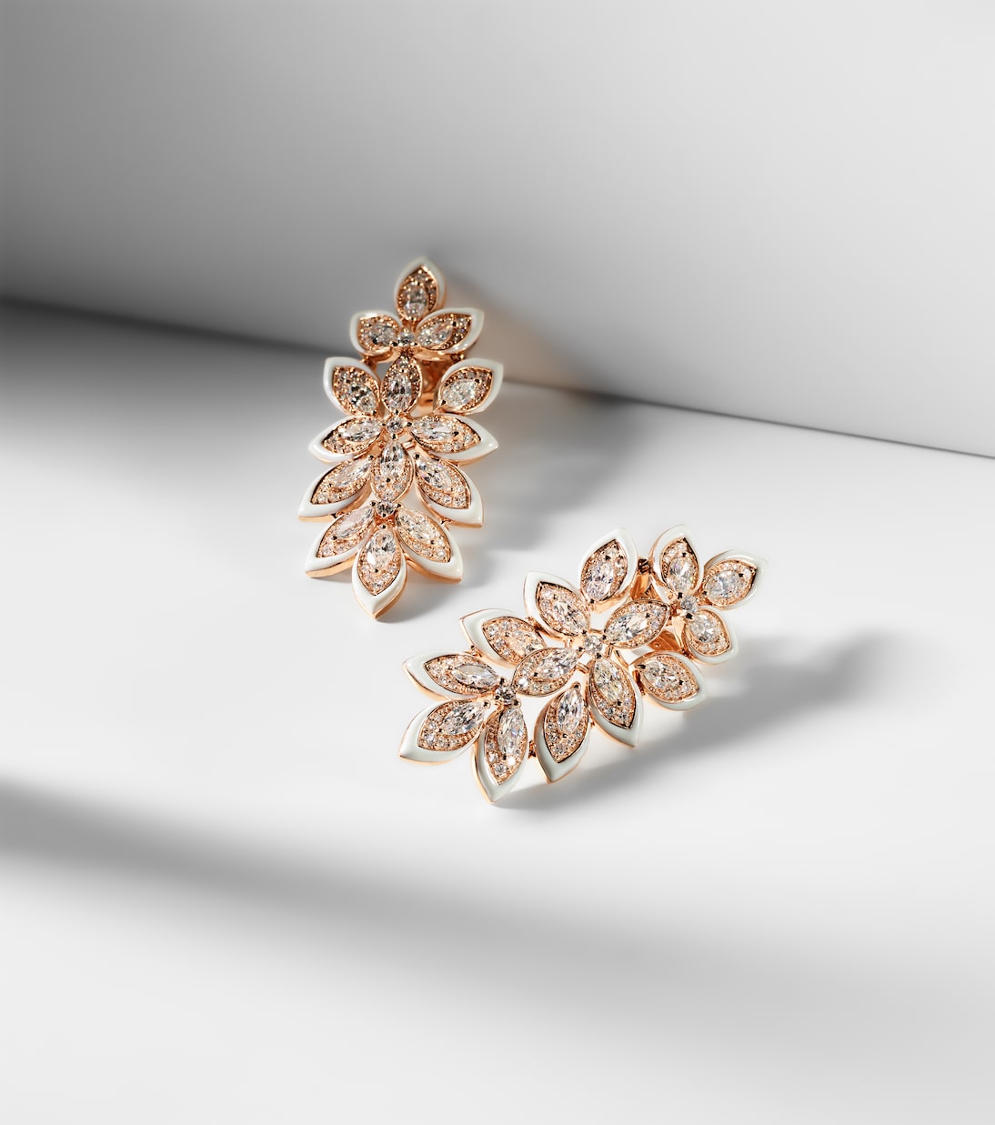 Kamyen - Lotus 18kt rose gold earrings with diamonds