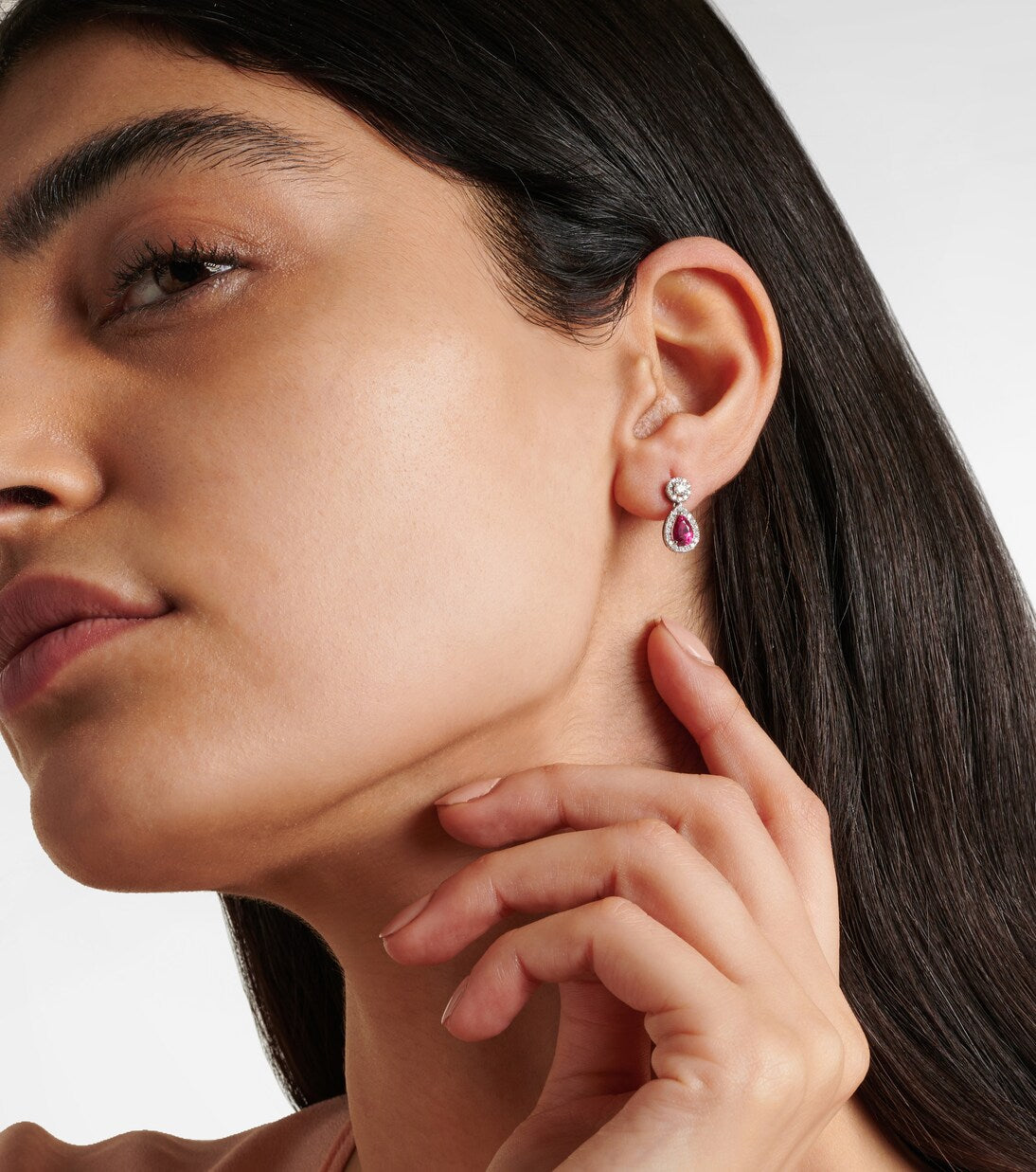 Bucherer Fine Jewellery - Classics 18kt white gold drop earrings with rubies and diamonds