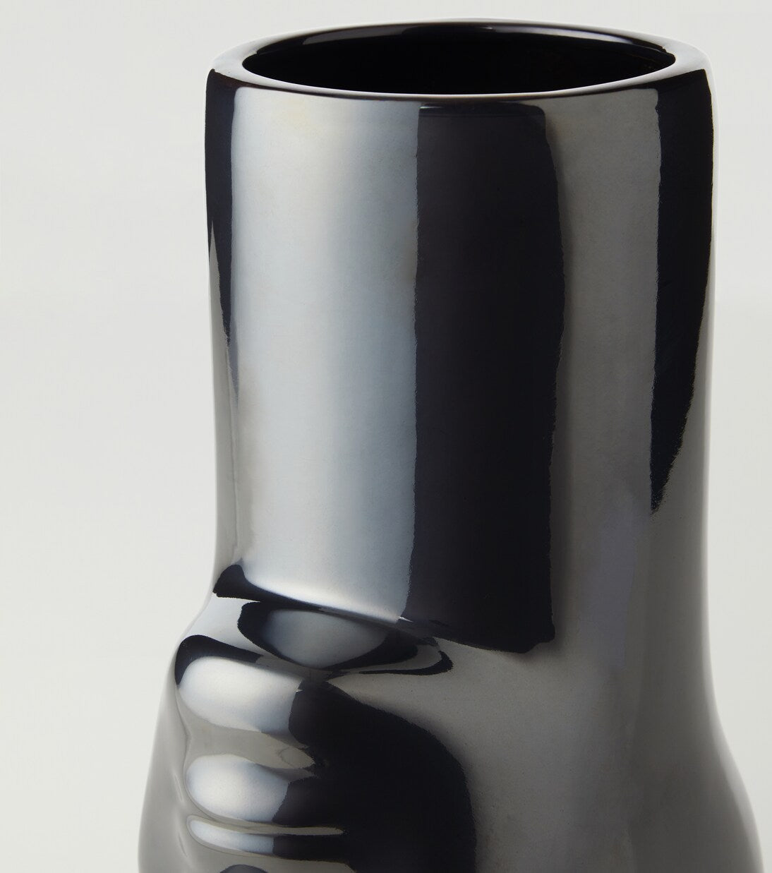 Polspotten - Upside-Down ceramic vase