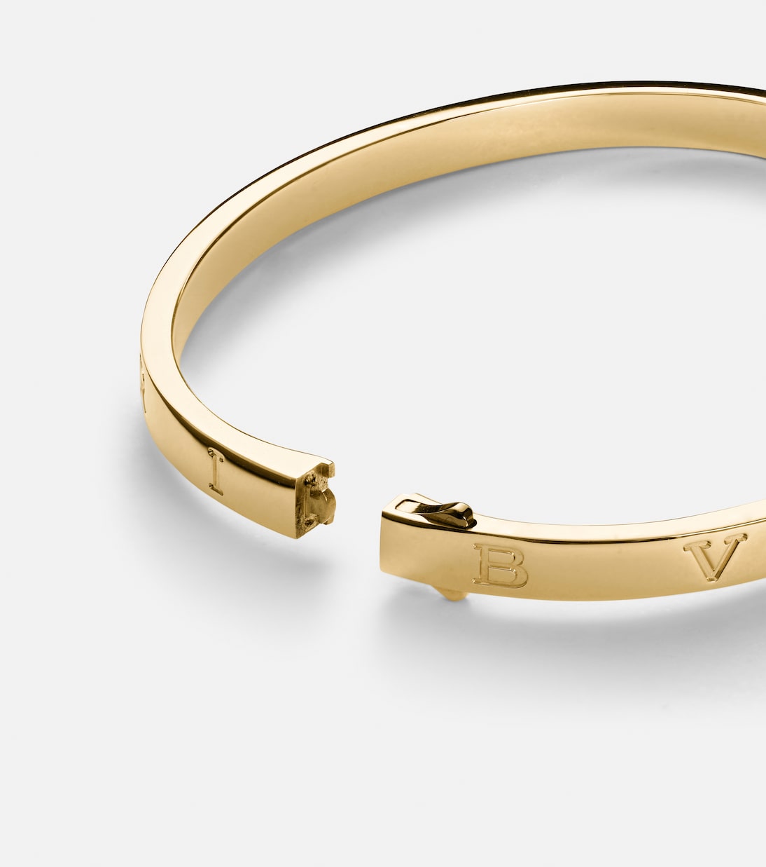 Bvlgari - B.zero1 Essential 18kt gold bangle