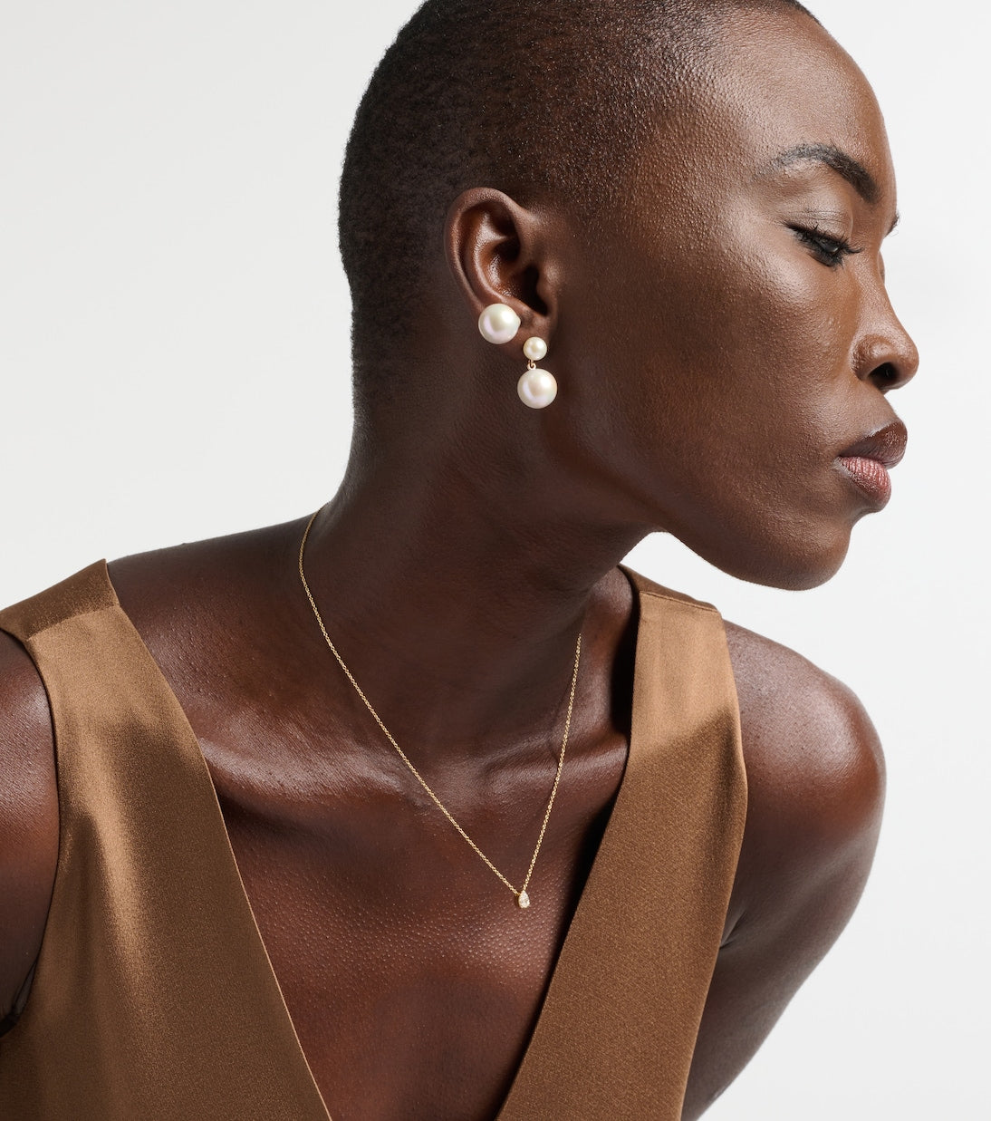 Sophie Bille Brahe - Venus Moon 14kt gold earrings with freshwater pearls