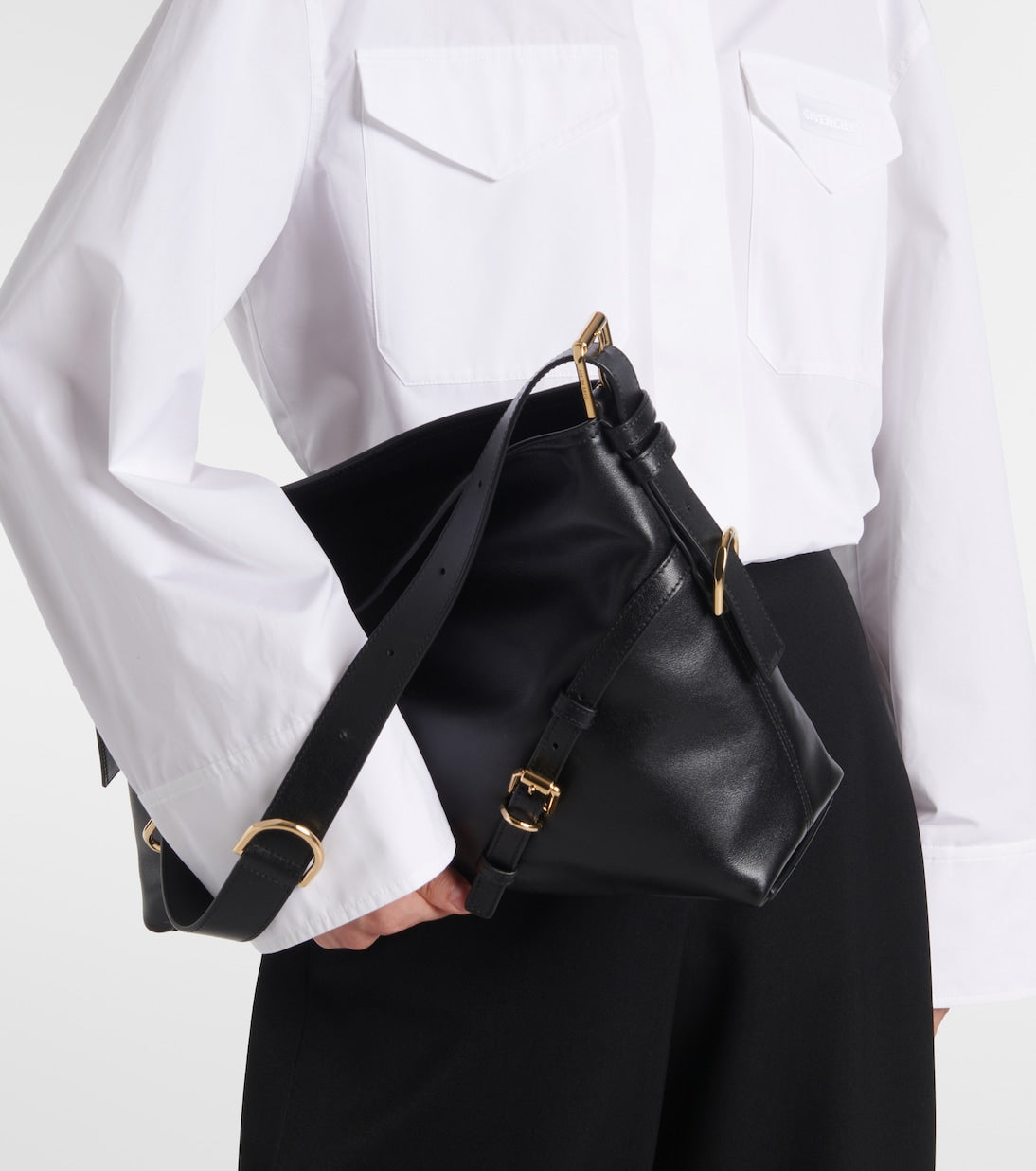Givenchy - Voyou Medium leather shoulder bag