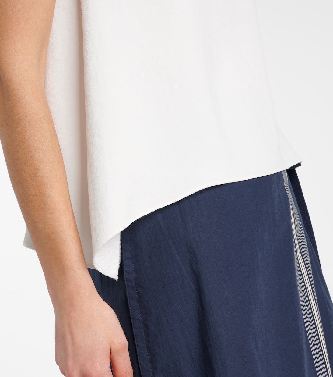 Vince - Asymmetric draped top