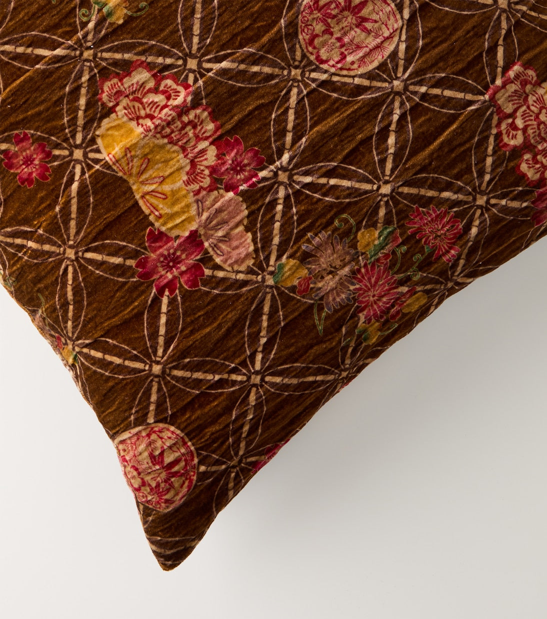 The House of Lyria - Sainfoin floral cotton cushion