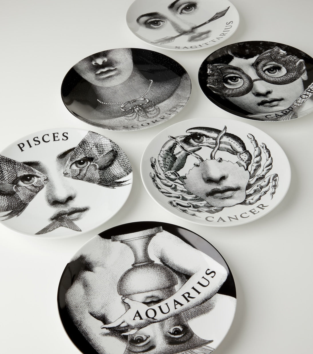 Fornasetti - Tema e Variazioni N.356 Sagittarius wall plate