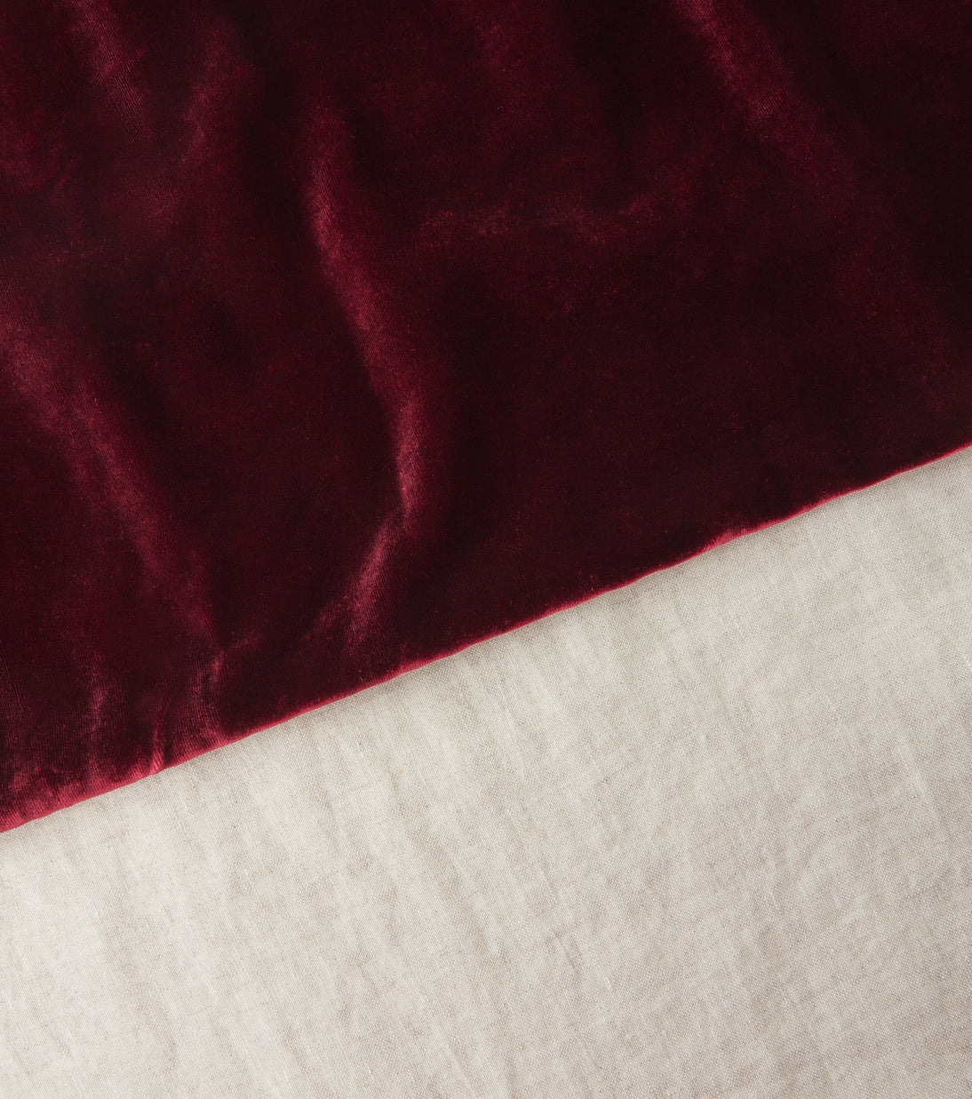 Once Milano - Velvet-trimmed linen tablecloth