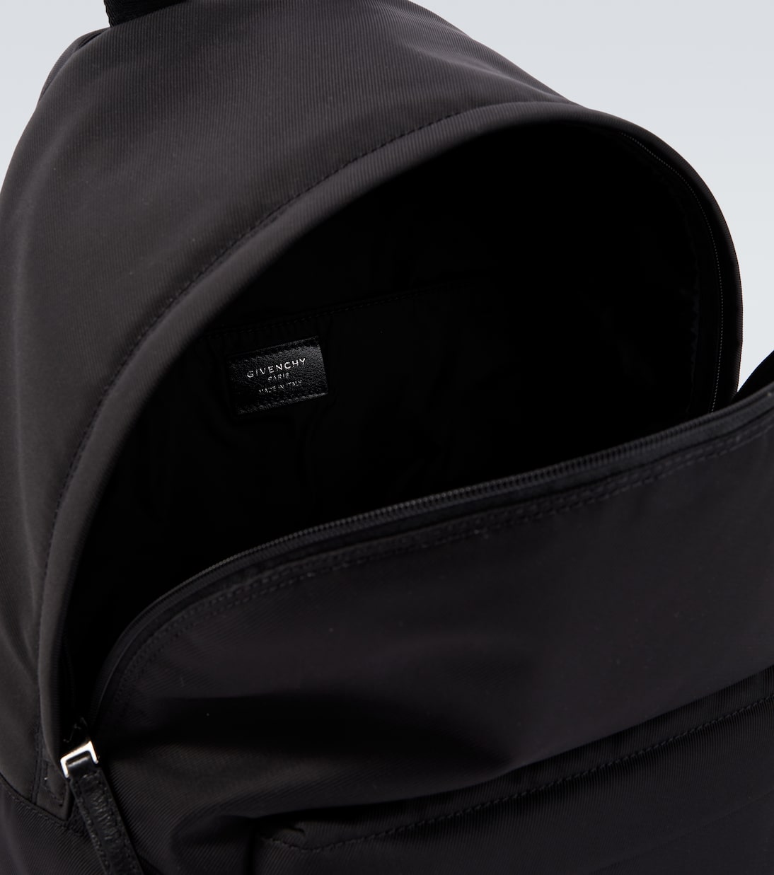 Givenchy - Essential U backpack