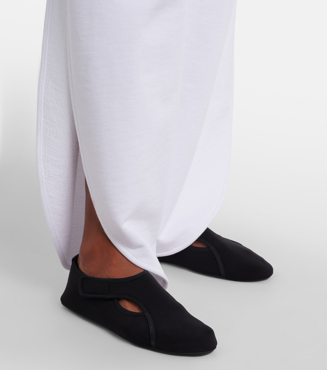 Alaïa - Flex leather-trimmed ballet flats