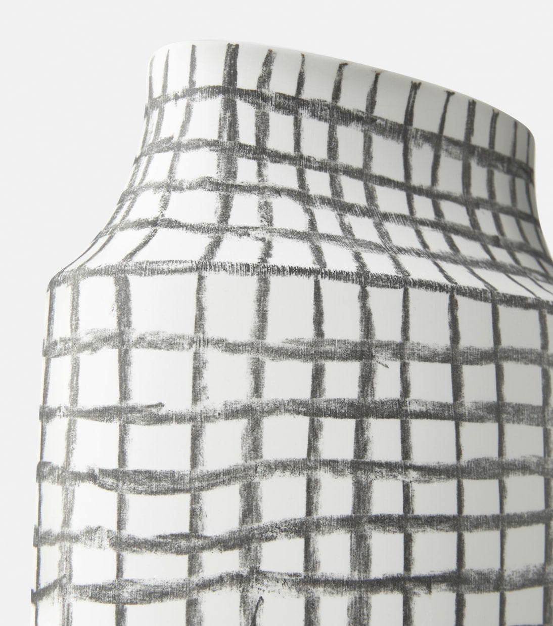 Cassina - Post Scriptum round vase by Formafantasma