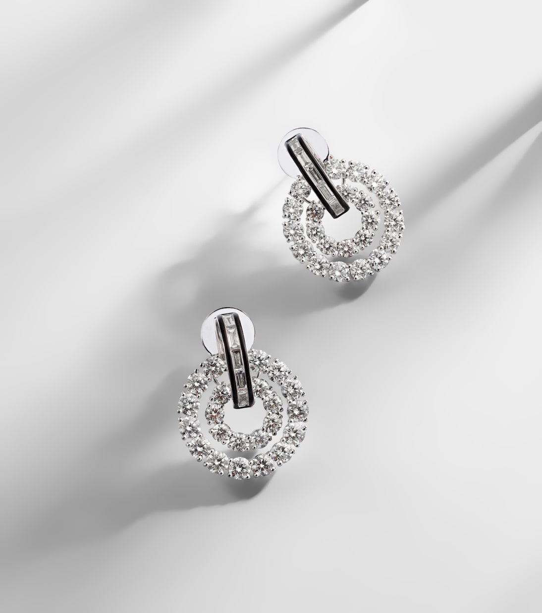 Kamyen - Diana 18kt white gold and enamel earrings with diamonds