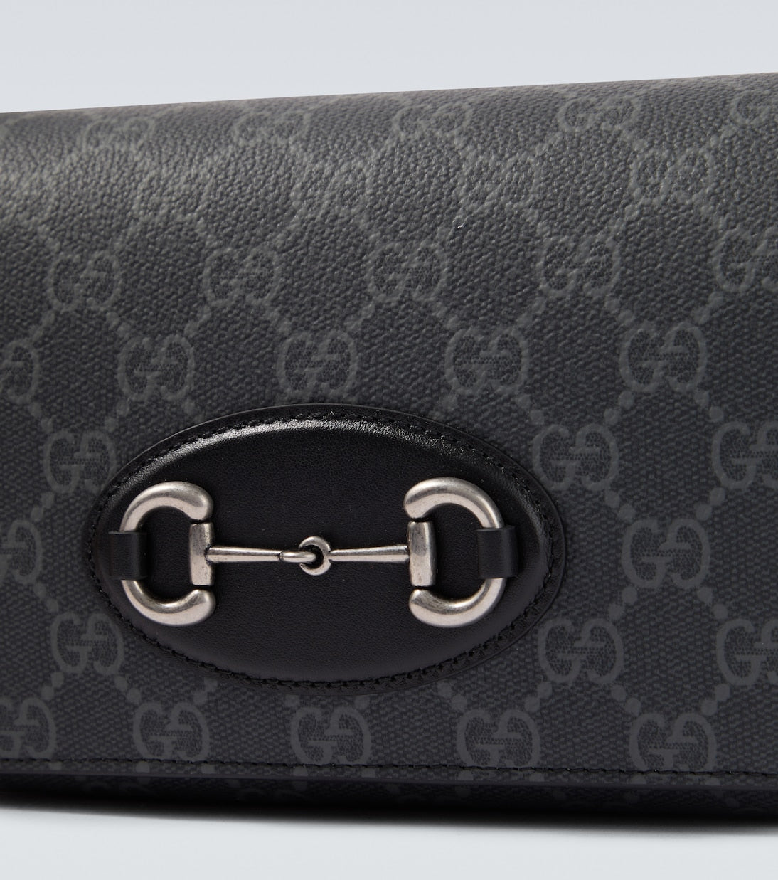 Gucci - GG Supreme leather-trimmed canvas crossbody bag