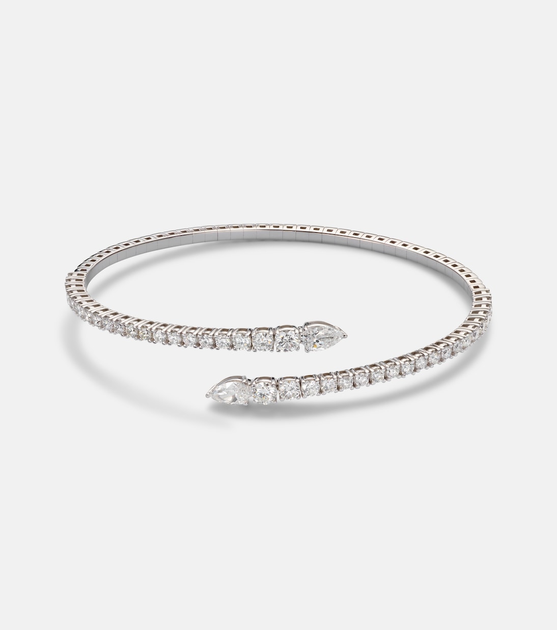 Bucherer Fine Jewellery - Classics Twist 18kt white gold bangle with diamonds