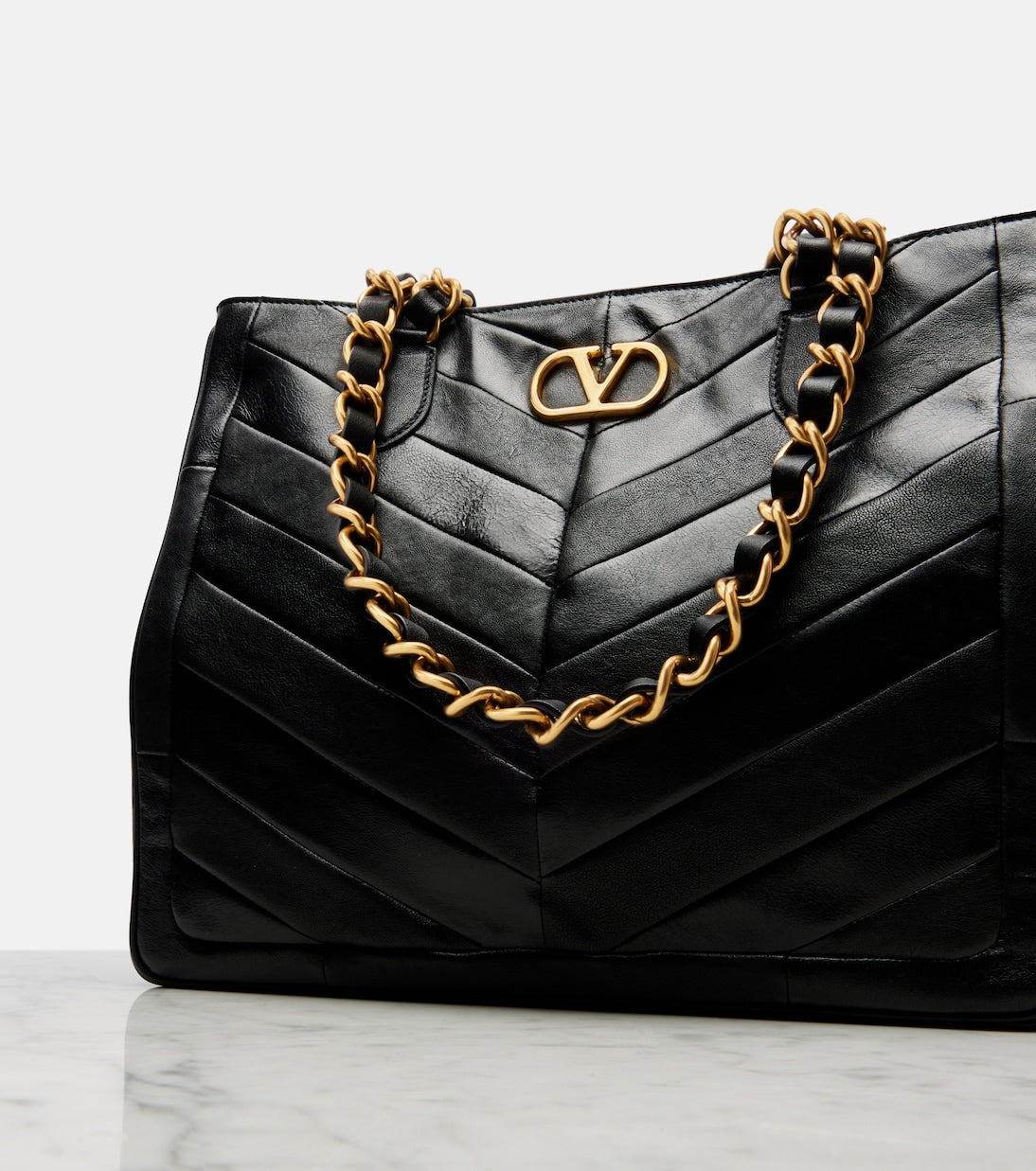 Valentino Garavani - Laseine chevron leather tote bag