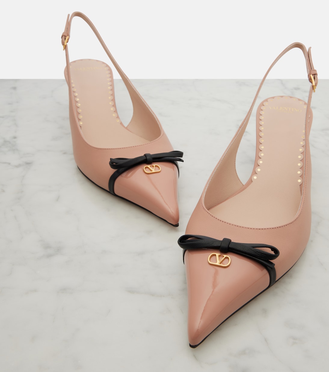 Valentino Garavani - Bepointy 45 leather slingback pumps
