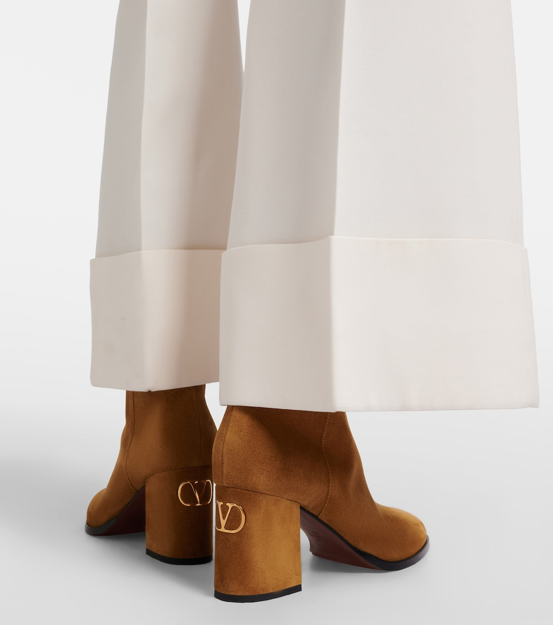 Valentino Garavani - Fawcette 75 suede ankle boots