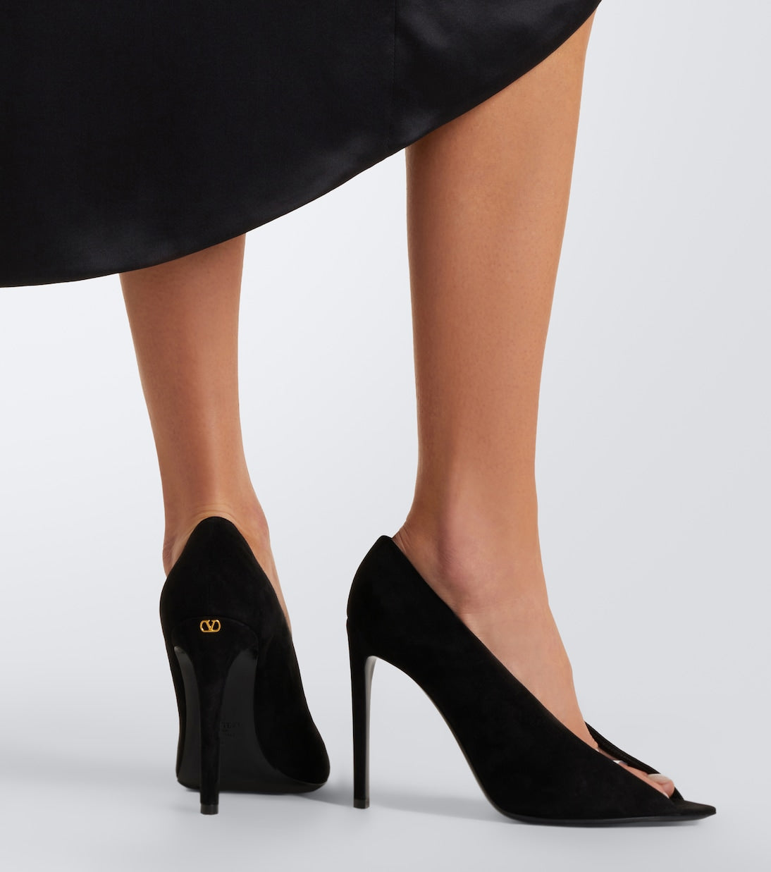 Valentino Garavani - Révélé suede peep-toe pumps