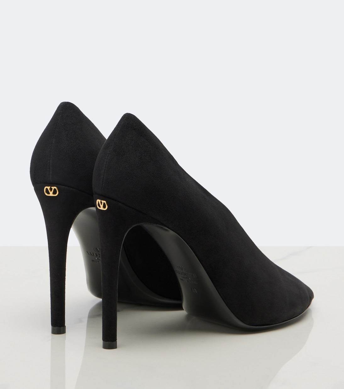 Valentino Garavani - Révélé suede peep-toe pumps