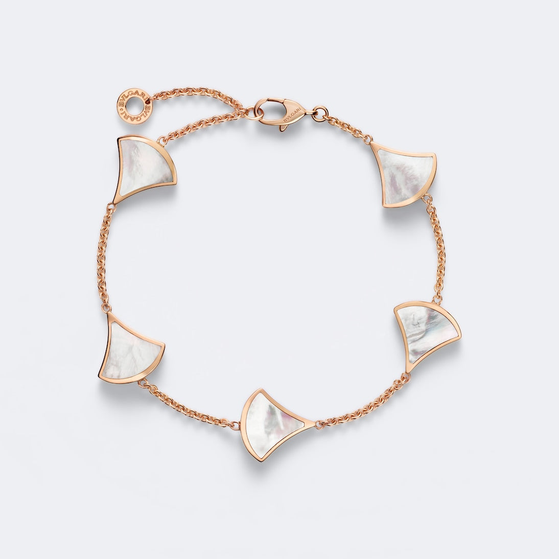 Bvlgari - Divas' Dream 18kt rose gold bracelet with mother-of-pearl