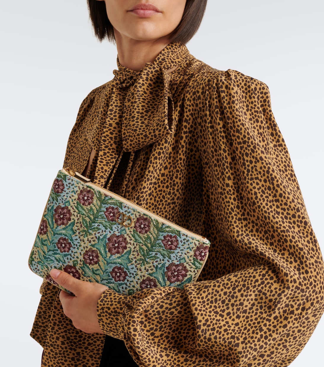 Valentino Garavani - VLogo floral jacquard pouch