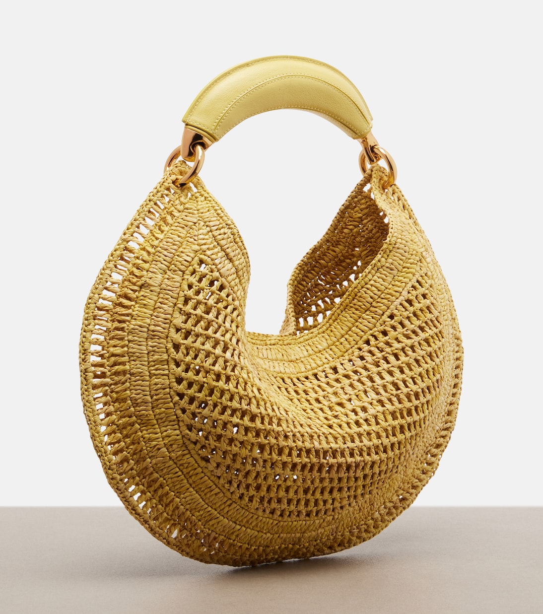 Chloé - Summer Banana raffia shoulder bag