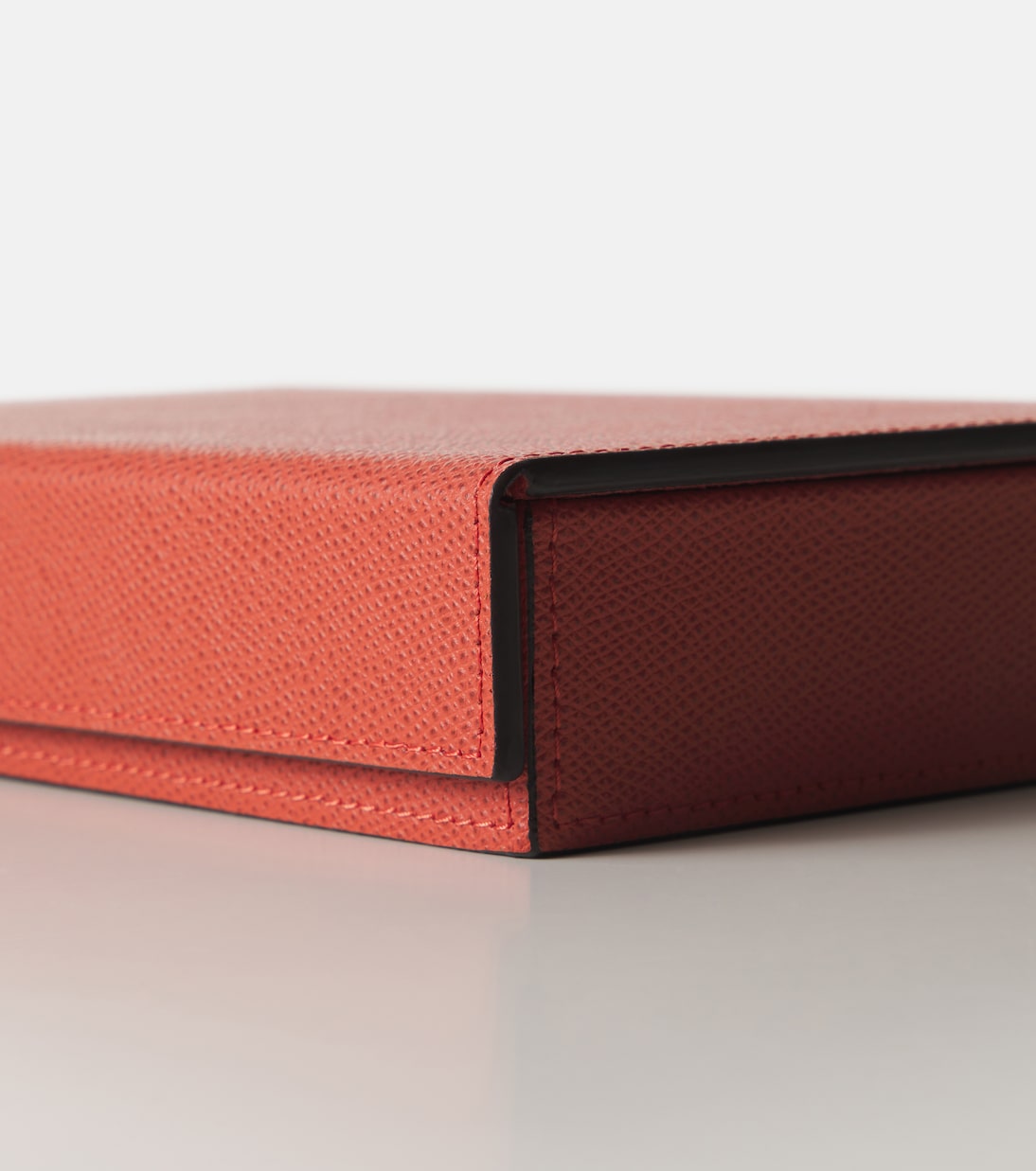 Giobagnara - Parma leather and walnut domino set