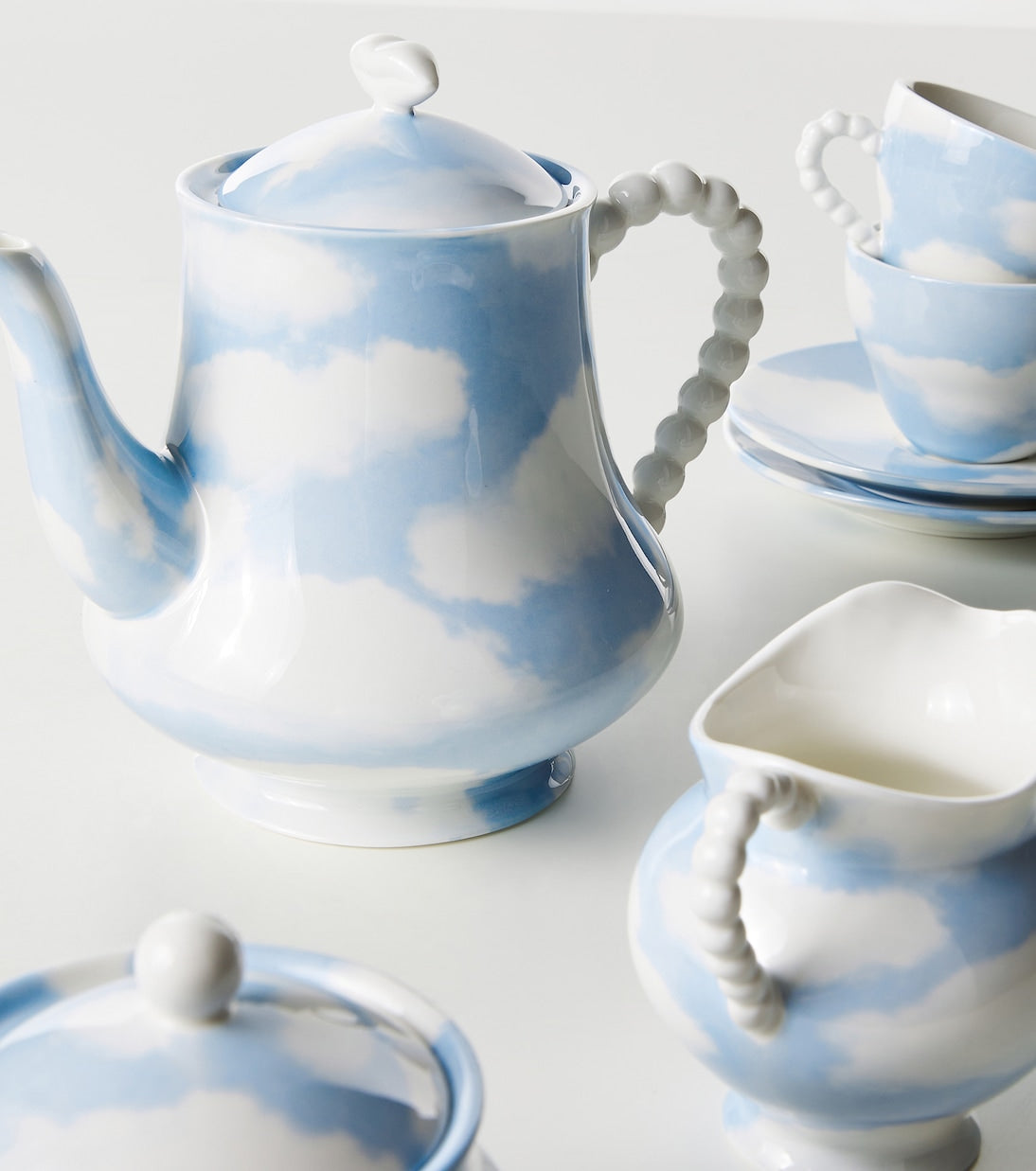 Serax - Les Objets Mouleversants Perle Fine tea set by Wouters & Hendrix