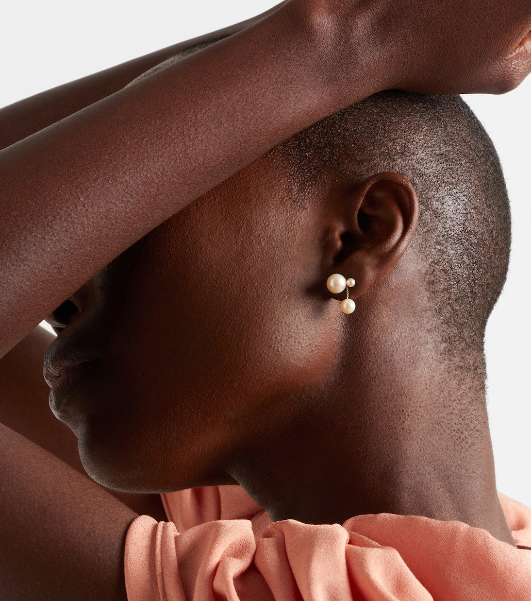 Sophie Bille Brahe - Lou Perle 14kt gold single earring with freshwater pearls