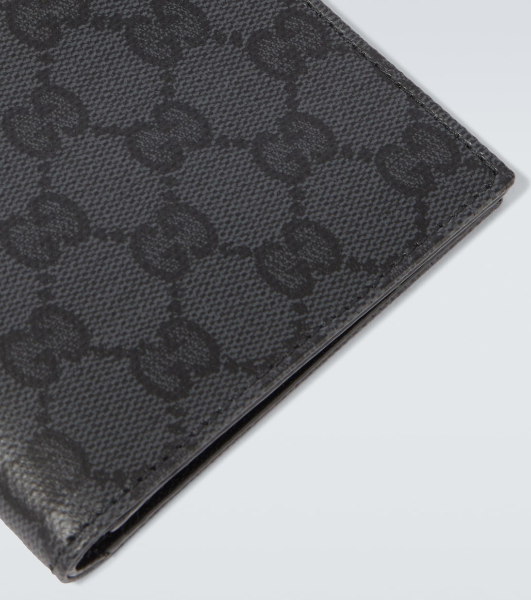Gucci - Gucci Essence Classic GG canvas bi-fold wallet
