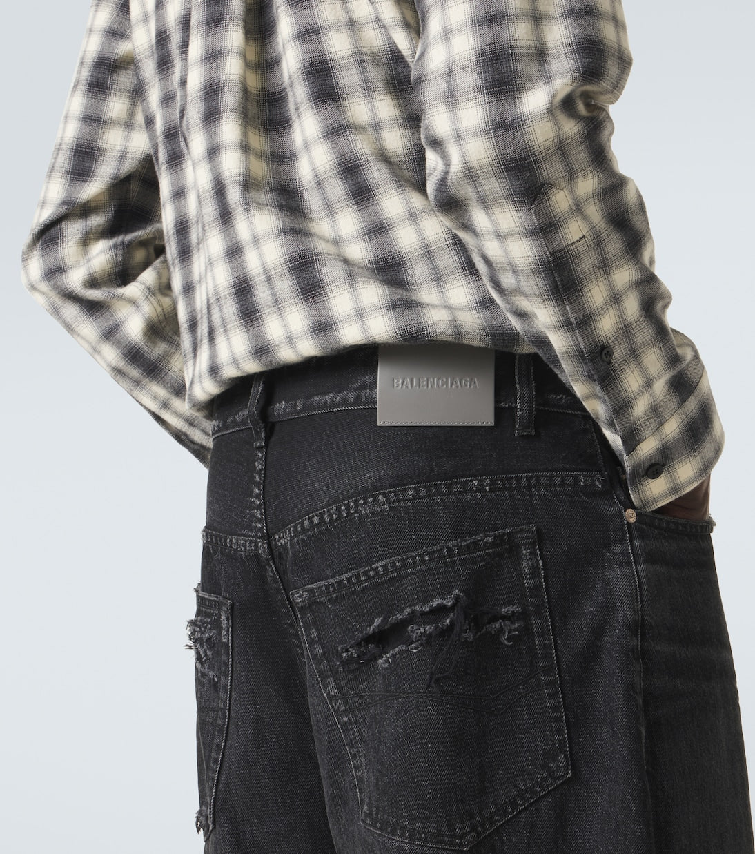 Balenciaga - Barrel-leg jeans