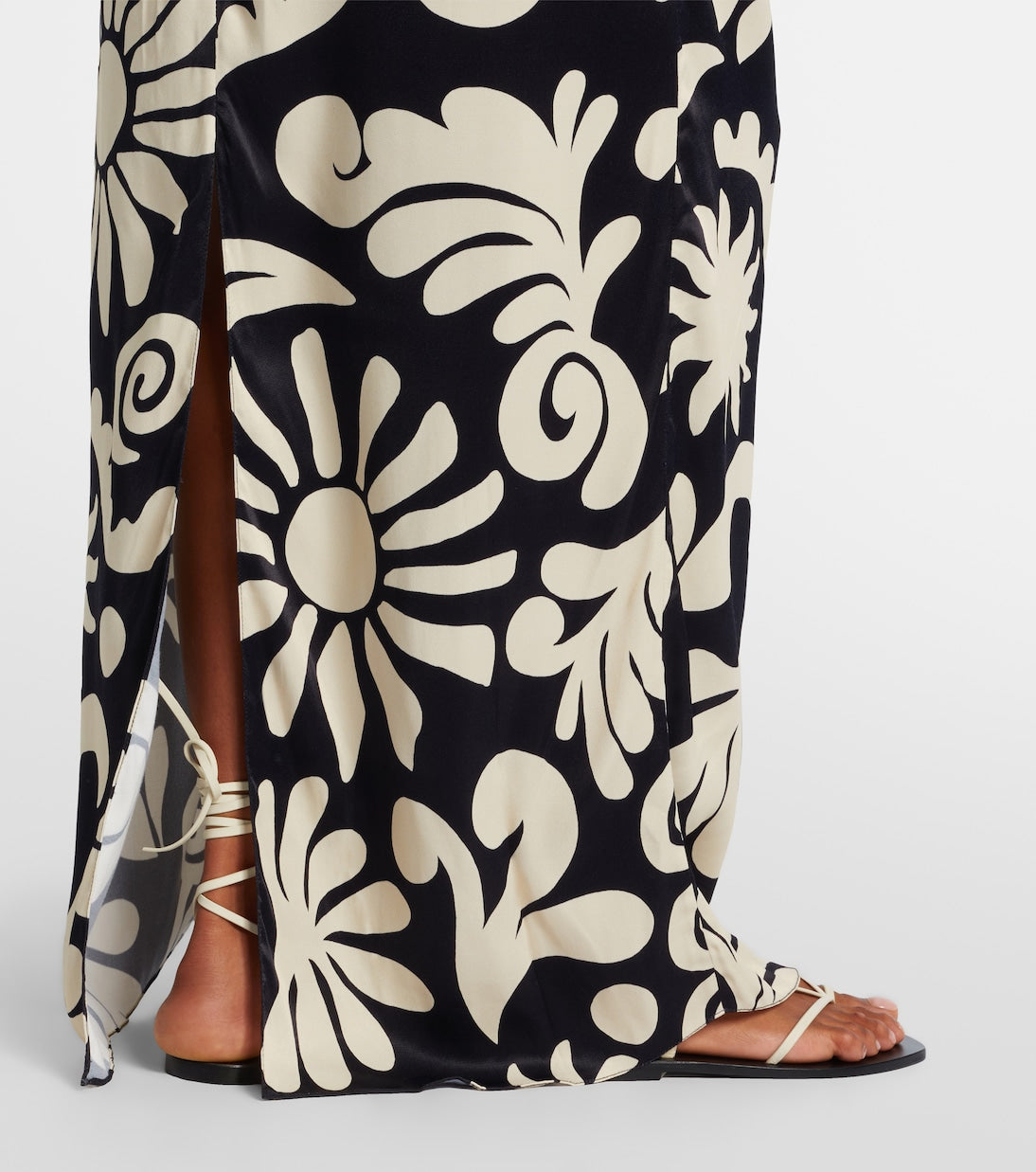 Cala de la Cruz - Oliviera printed halterneck maxi dress