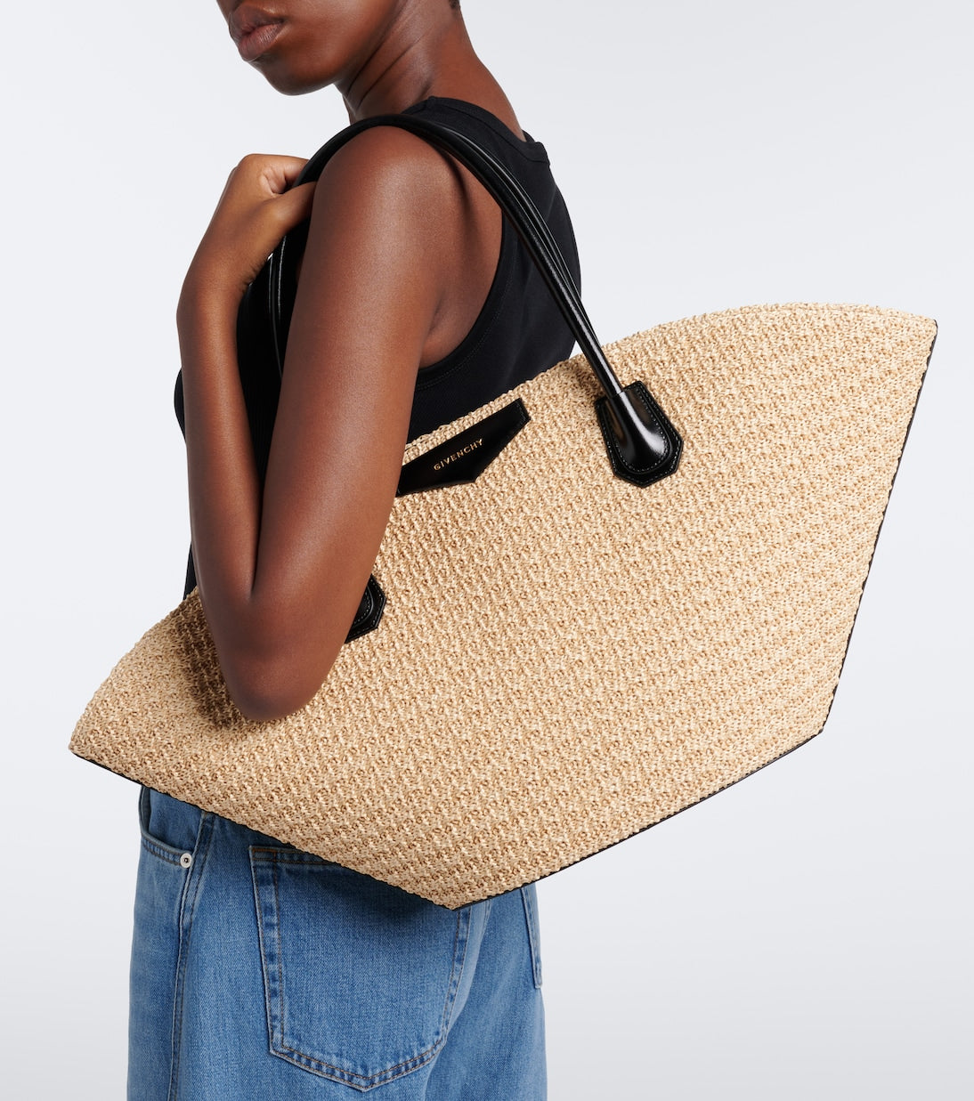 Givenchy - Antigona Small raffia-effect basket bag