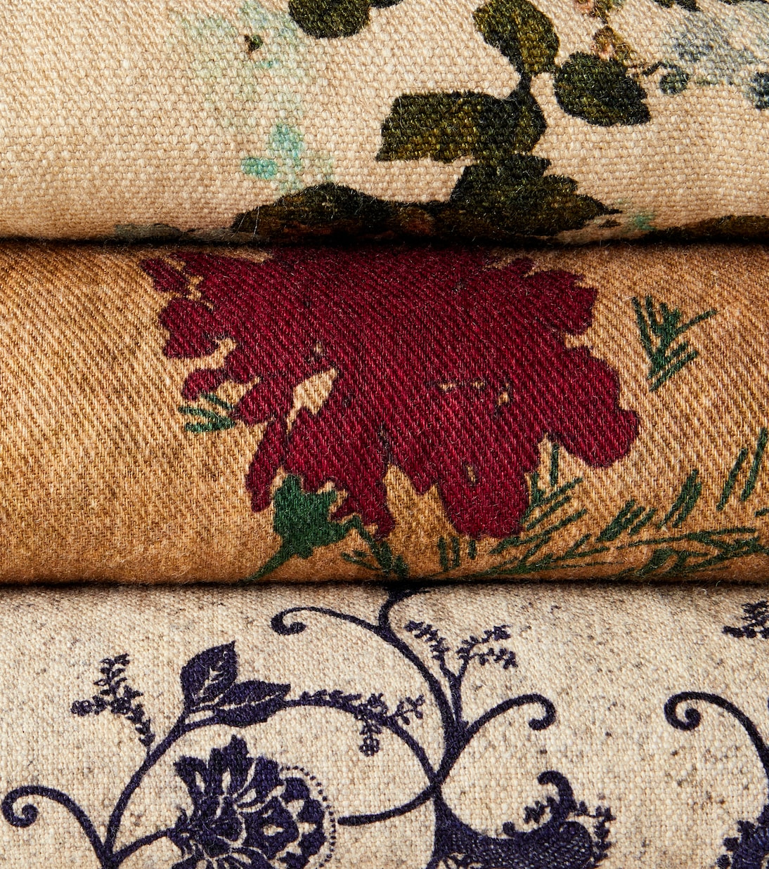 The House of Lyria - Firmamento floral linen blanket