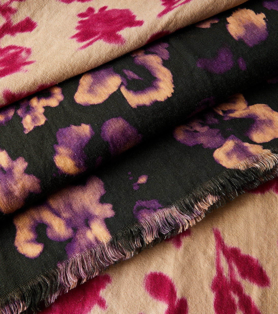 The House of Lyria - Firmamento floral linen throw