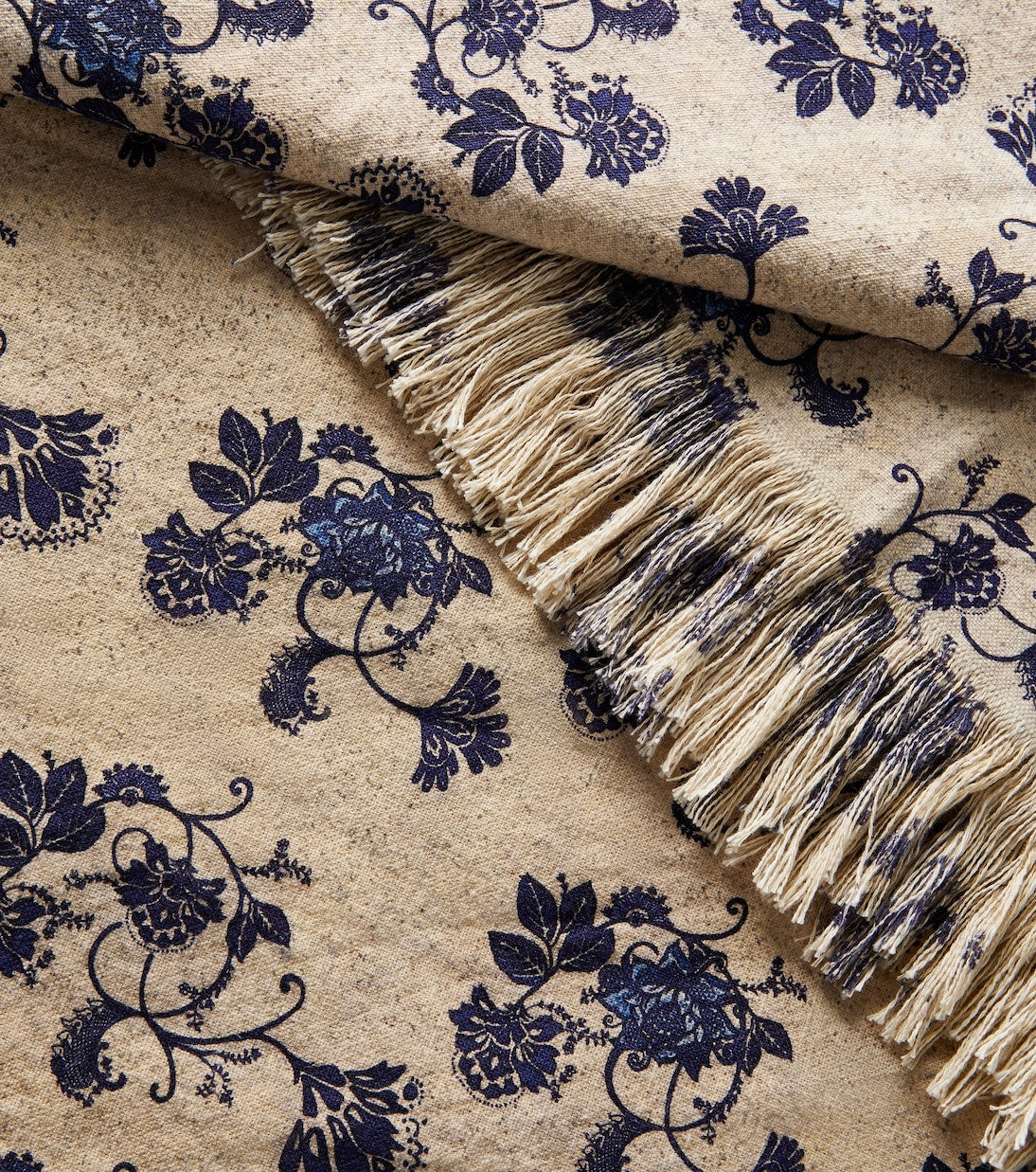 The House of Lyria - Sharpei floral cotton and linen throw