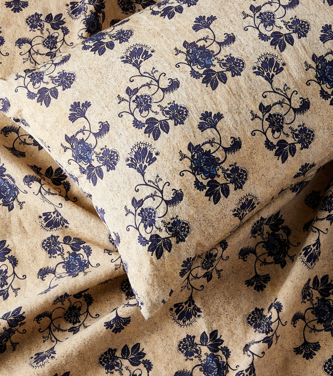 The House of Lyria - Champaca floral cushion
