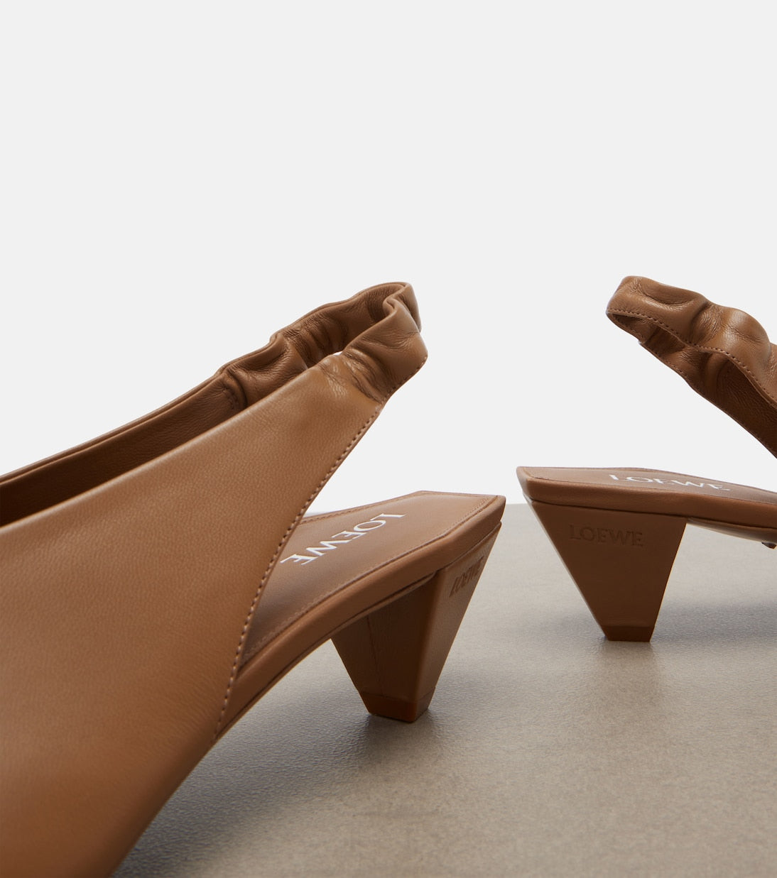 Loewe - Origami leather slingback pumps