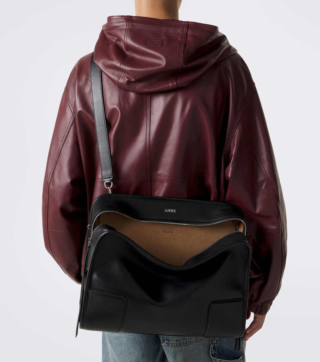 Loewe - Amazona 180 XL leather top-handle bag