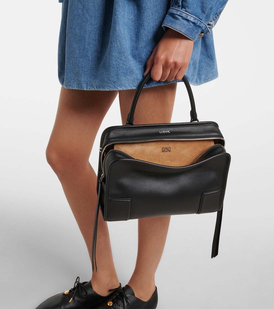 Loewe - Amazona 180 Medium leather top-handle bag