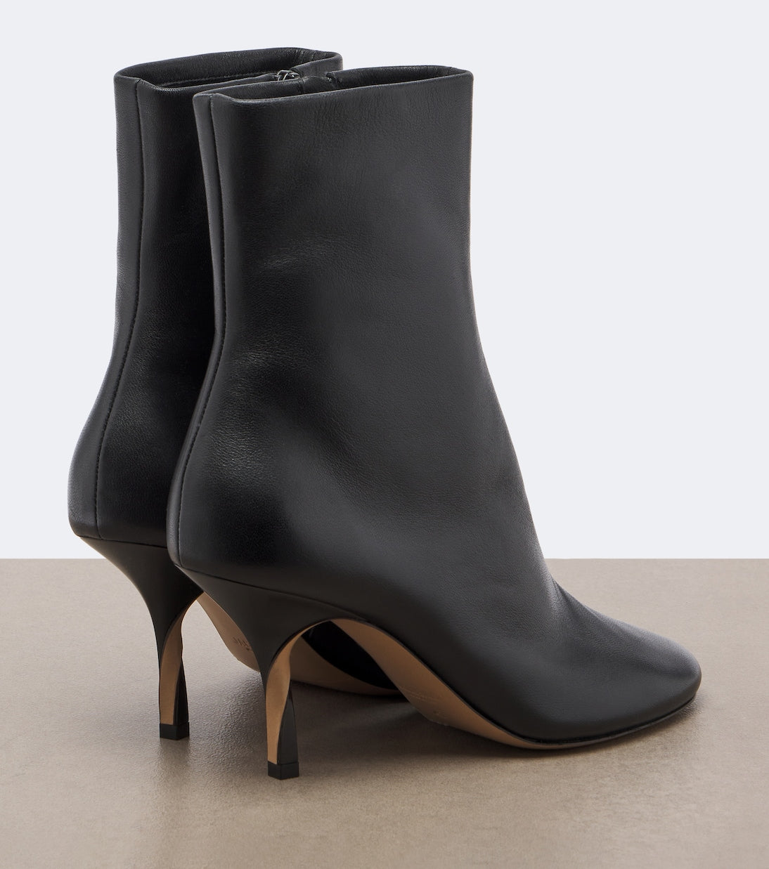 Jacquemus - Collant leather ankle boots