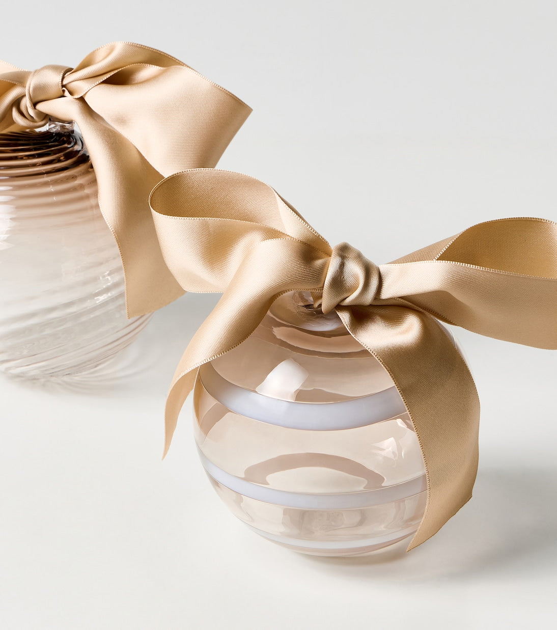 Brunello Cucinelli - Striped Murano glass ornament